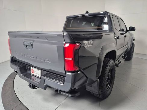 Certified 2026 Toyota Tacoma TRD Sport AWD/4WD image 4