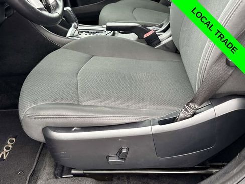 Used 2012 Chrysler 200 Touring image 5