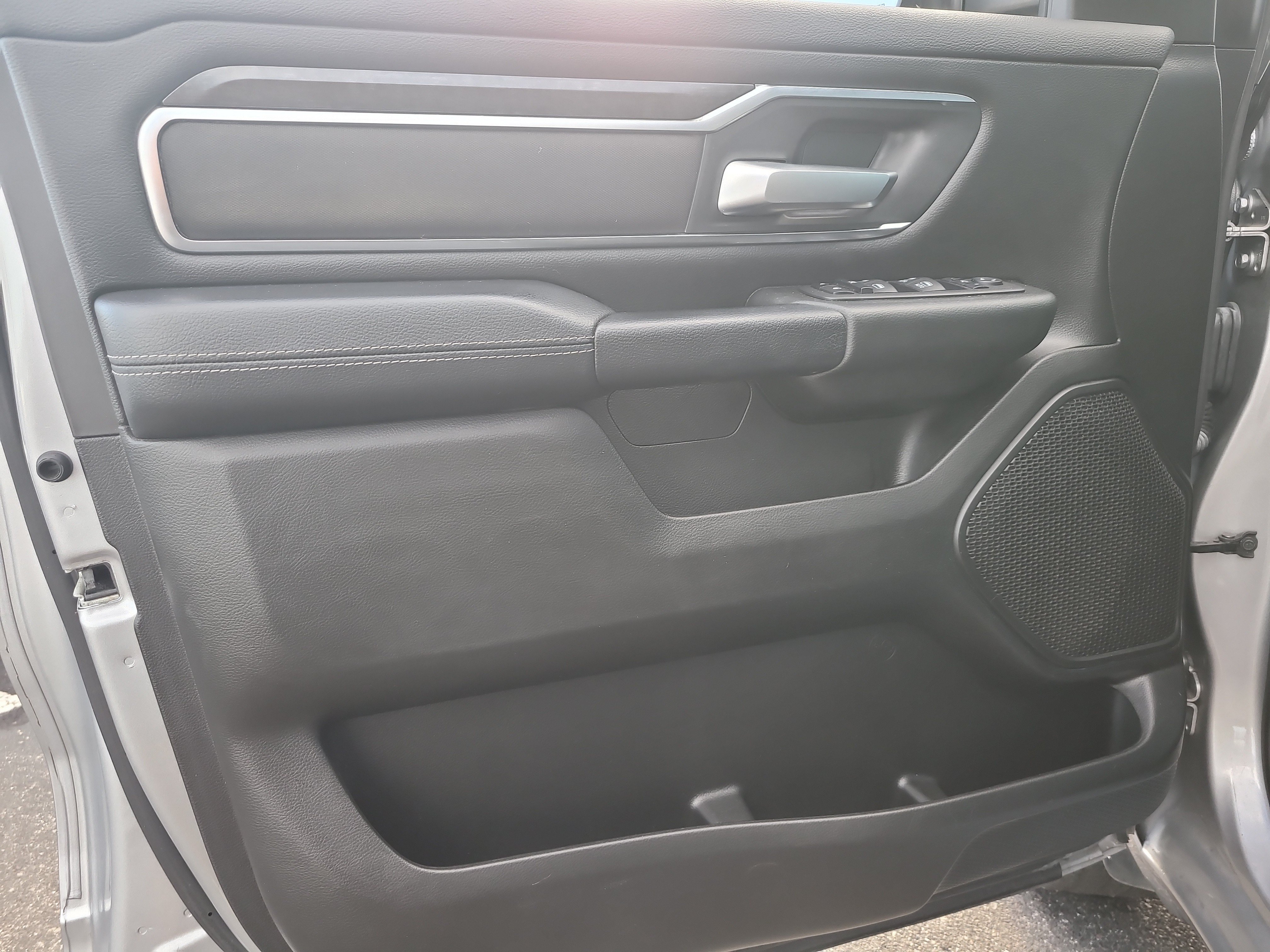 Used 2024 RAM 1500 Big Horn RWD image 16
