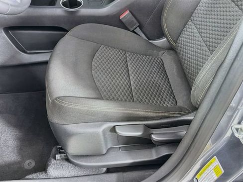 Used 2020 GMC Terrain SLE w/ LPO, Floor Liner Package FWD image 21