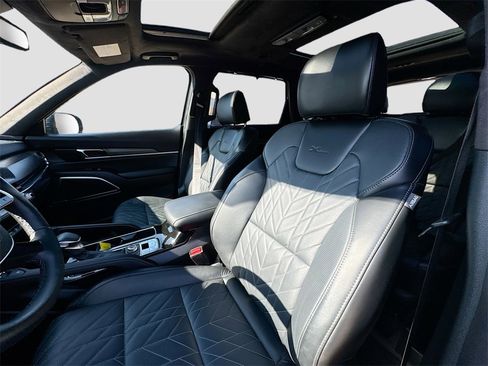 Used 2025 Kia Telluride SX Prestige X-Line image 20