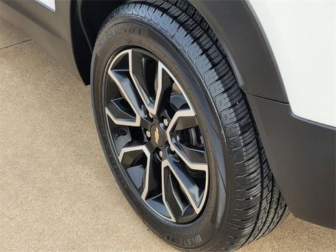 Used 2022 Chevrolet TrailBlazer ACTIV w/ Convenience Package image 7