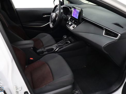 Used 2024 Toyota Corolla SE image 28