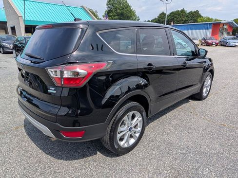 Used 2017 Ford Escape SE FWD image 7