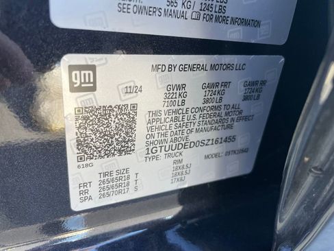 Used 2025 GMC Sierra 1500 SLT AWD/4WD image 42