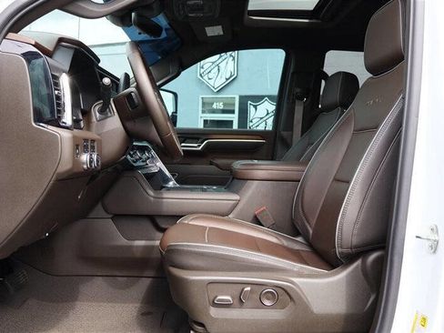 Used 2025 GMC Sierra 3500 Denali w/ Denali Reserve Package AWD/4WD image 18