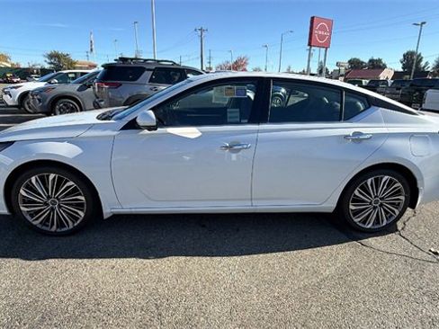 Used 2025 Nissan Altima 2.5 SL image 7