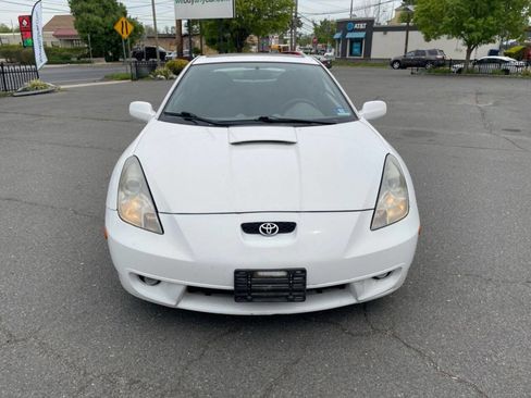 Used 2001 Toyota Celica GT FWD image 2