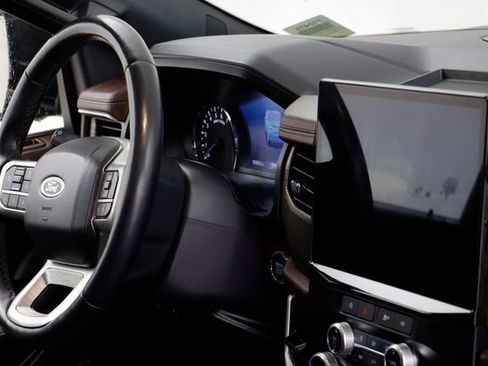 Used 2024 Ford Expedition Max Limited image 23