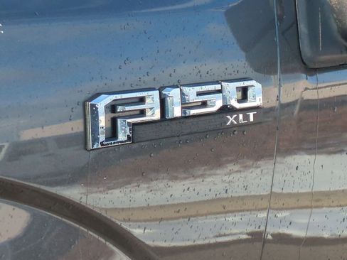 Used 2017 Ford F150 XLT w/ Equipment Group 302A Luxury image 13