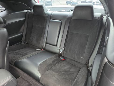 Used 2017 Dodge Challenger R/T Scat Pack w/ Leather Interior Group image 26