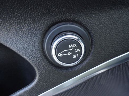 Used 2018 Buick Enclave Essence image 21