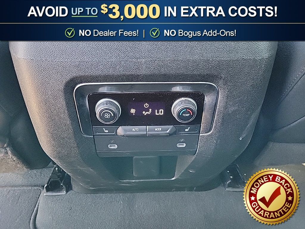 Used 2024 Chevrolet Suburban Premier AWD/4WD image 22