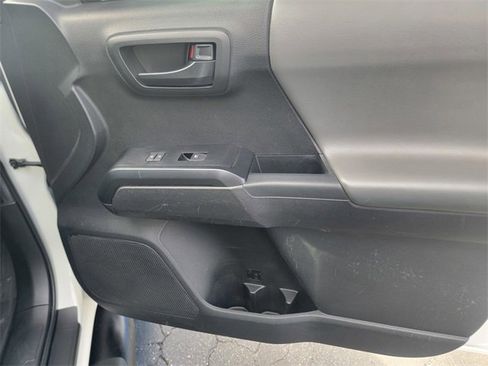 Used 2022 Toyota Tacoma SR w/ SR Convenience Package image 22