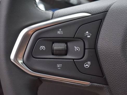 New 2026 Chevrolet Trax LT w/ Sunroof Package FWD image 25