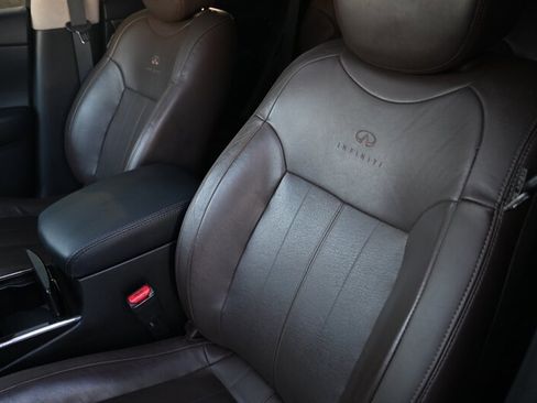 Used 2012 INFINITI FX35 2WD w/ Premium Pkg image 23