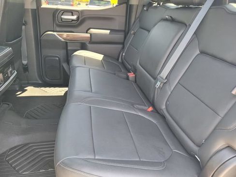 Used 2022 Chevrolet Silverado 1500 LT Trail Boss w/ Convenience Package II AWD/4WD image 12