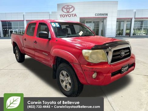 Used 2005 Toyota Tacoma 4x4 Double Cab image 2