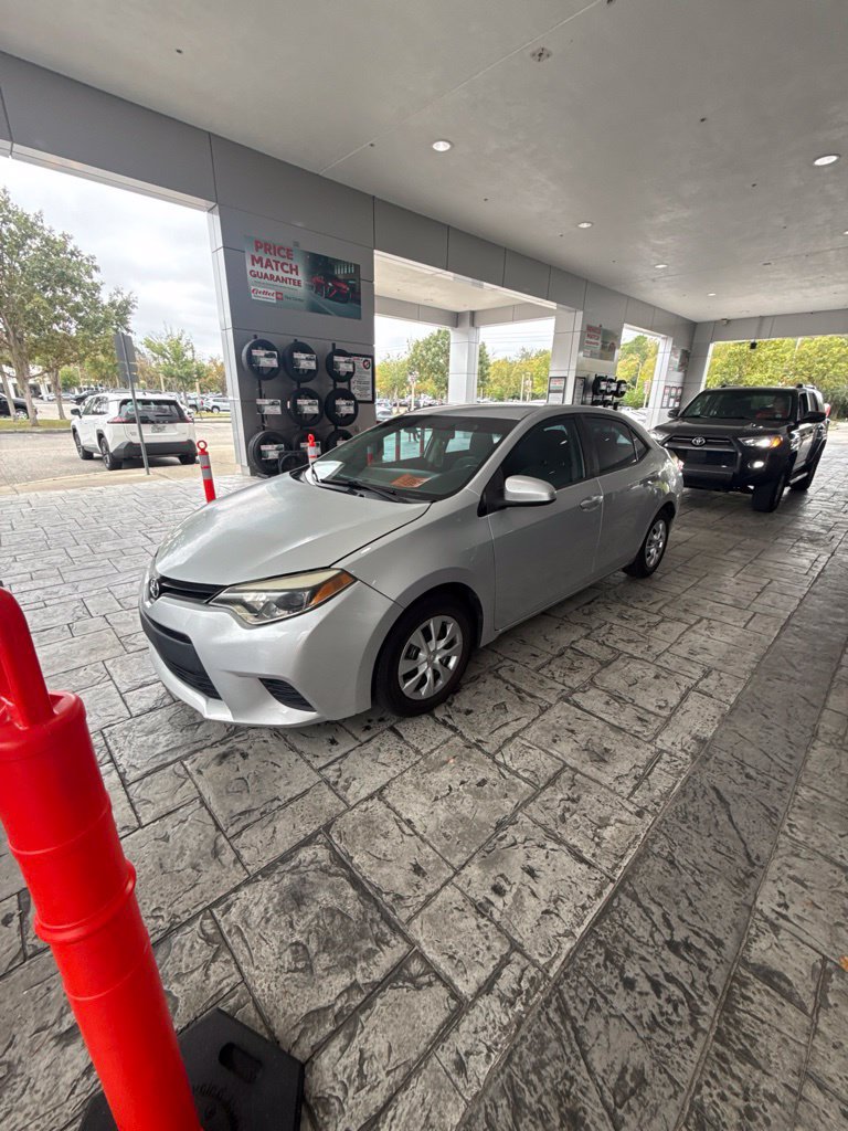 Used 2016 Toyota Corolla L FWD image 1