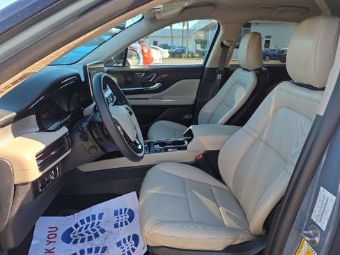 Used 2025 Lincoln Corsair FWD w/ Equipment Group 101A image 6