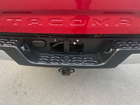 Used 2023 Toyota Tacoma SR5 AWD/4WD image 10