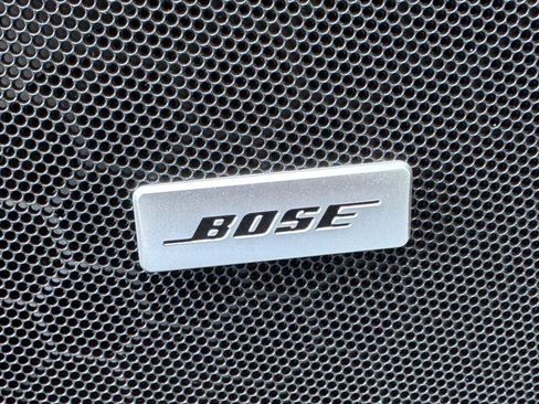 Used 2022 Chevrolet Suburban Z71 w/ Z71 Off-Road Package image 19