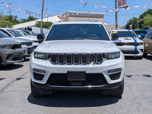 Used 2024 Jeep Grand Cherokee Limited 4xe AWD/4WD image 3