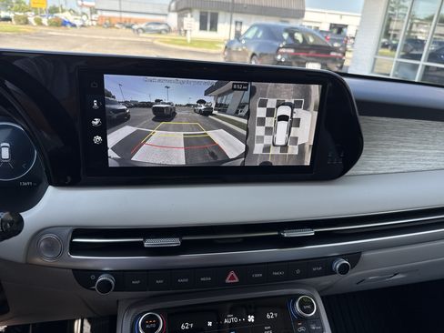 Used 2024 Hyundai Palisade Calligraphy FWD image 19