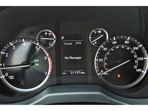 Used 2023 Lexus GX 460 Premium image 15