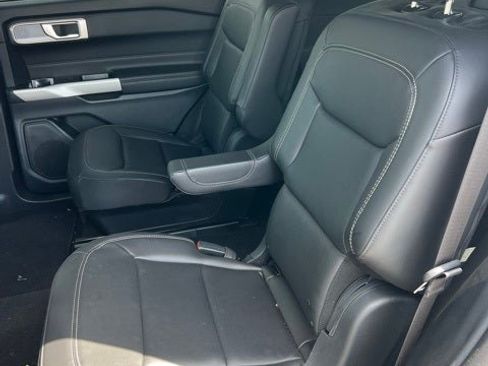Used 2024 Ford Explorer XLT w/ Equipment Group 202A image 12