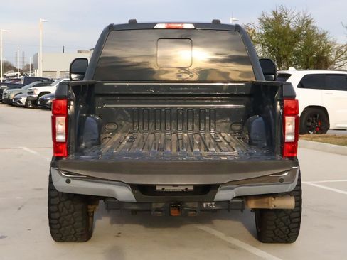 Used 2021 Ford F250 Lariat w/ Lariat Value Package image 9