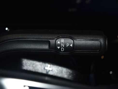 Certified 2025 Mercedes-Benz GLA 250 4MATIC image 17