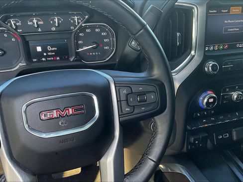 Used 2022 GMC Sierra 1500 SLT w/ SLT Premium Plus Package AWD/4WD image 13