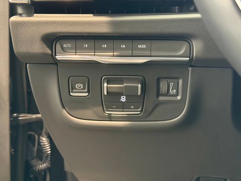 Used 2026 Cadillac Escalade Sport AWD/4WD image 23