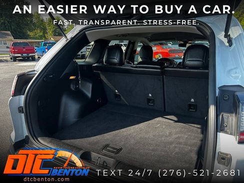 Used 2019 Jeep Cherokee Latitude Plus FWD image 27