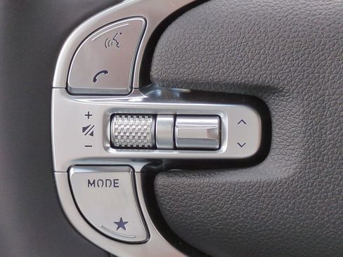 Certified 2025 Genesis GV70 2.5T w/ Select Package image 26