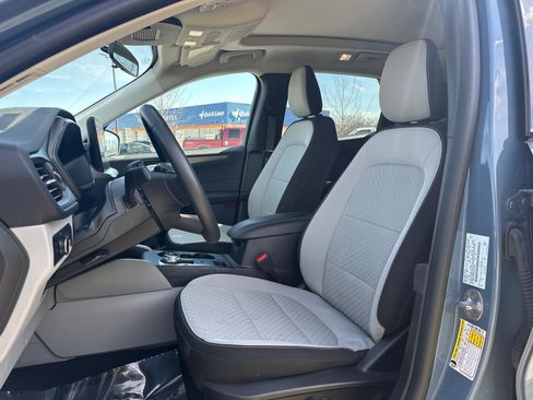 Certified 2023 Ford Escape Active w/ Tech Pack #2 image 3