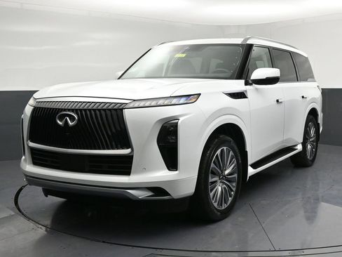 New 2026 INFINITI QX80 Luxe w/ Cargo Package image 3