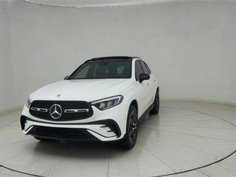 Used 2024 Mercedes-Benz GLC 300 4MATIC w/ AMG Line image 66