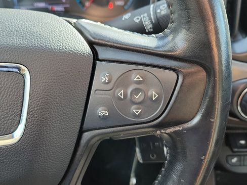 Used 2017 GMC Canyon SLT w/ Driver Alert Package image 27