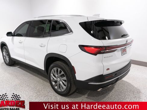 Used 2026 Buick Enclave Preferred w/ Power Package FWD image 3