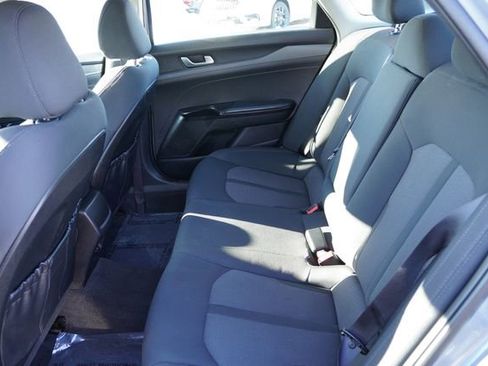 Used 2022 Kia K5 LXS image 17