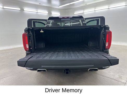 Used 2022 GMC Sierra 1500 Denali w/ Denali Reserve Package image 28