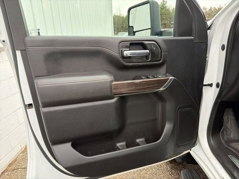 Used 2021 Chevrolet Silverado 2500 LT image 27