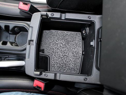 Used 2019 Jeep Wrangler Unlimited Rubicon image 25