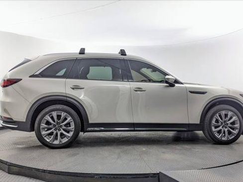 Used 2024 MAZDA CX-90 3.3 Turbo w/ Premium Package AWD/4WD image 9