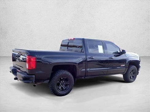 Used 2017 Chevrolet Silverado 1500 LTZ Z71 w/ Midnight Edition image 4