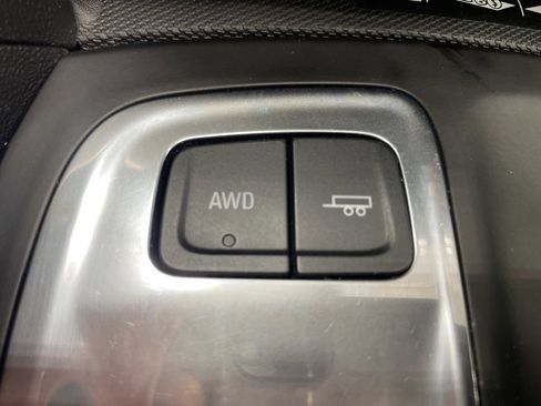 Used 2020 Chevrolet Equinox Premier image 48