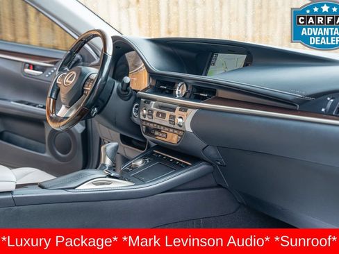Used 2018 Lexus ES 300h FWD image 17