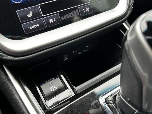 Used 2022 Subaru Outback Limited AWD/4WD image 26